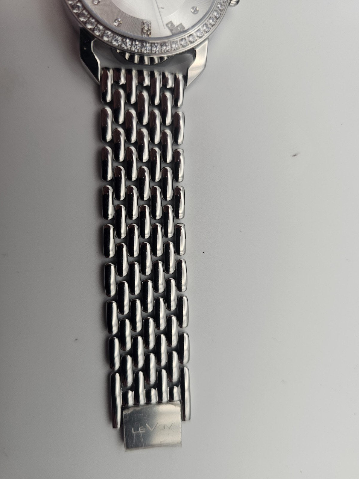LeVov Silver-tone, silver dial, stone-set bezel - view 2