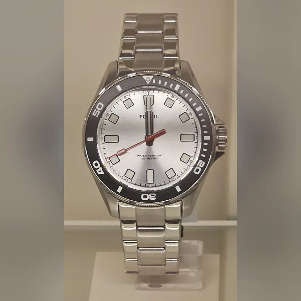 Fossil Dive-style, silver dial