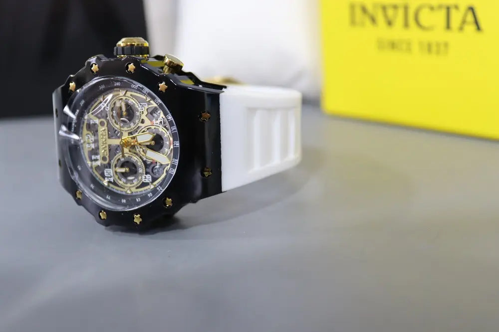 Invicta Racing Vaulthan men’s 44mm, white