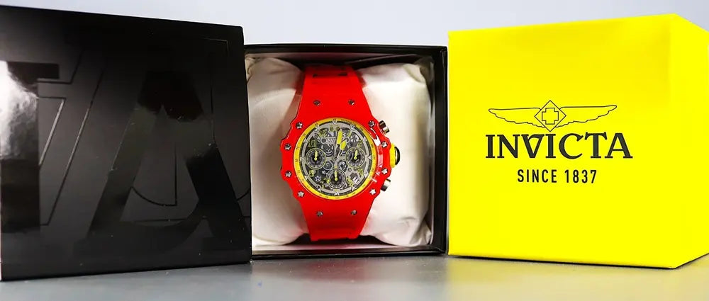 Invicta Racing Valyron chronograph 41mm, red strap